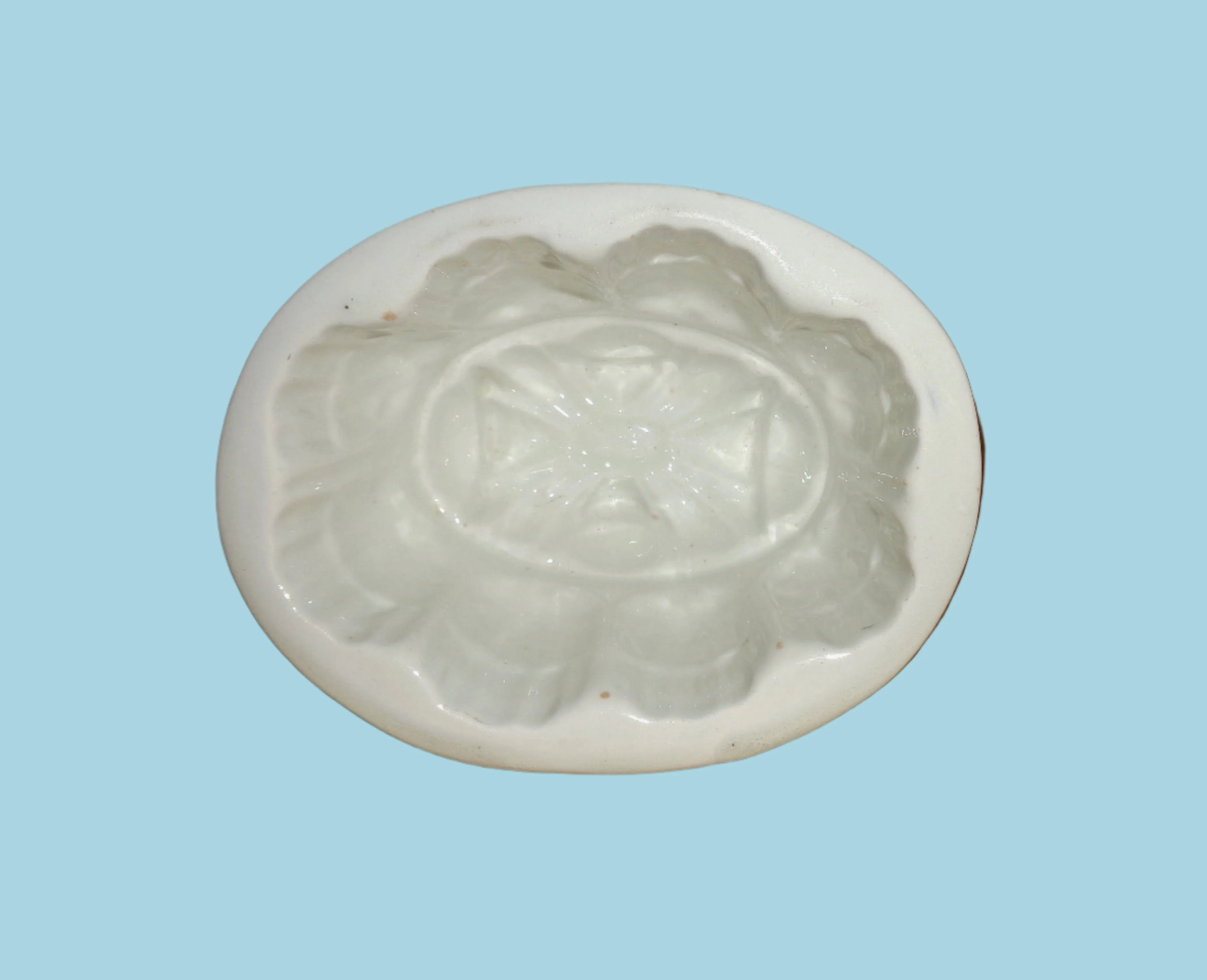 Antique 1 Pint Ceramic Jelly / Aspic / Blancmange Mould