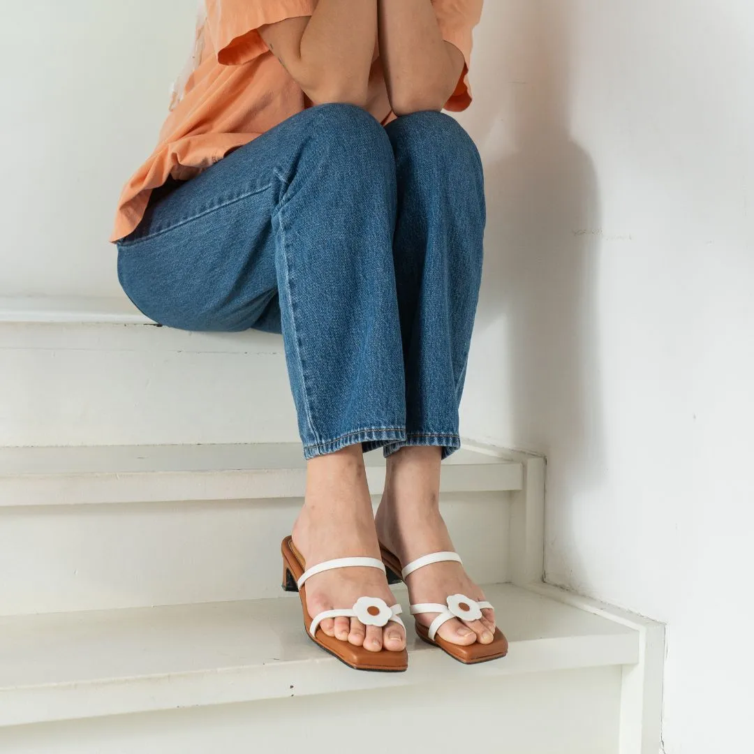 Hana White Heels