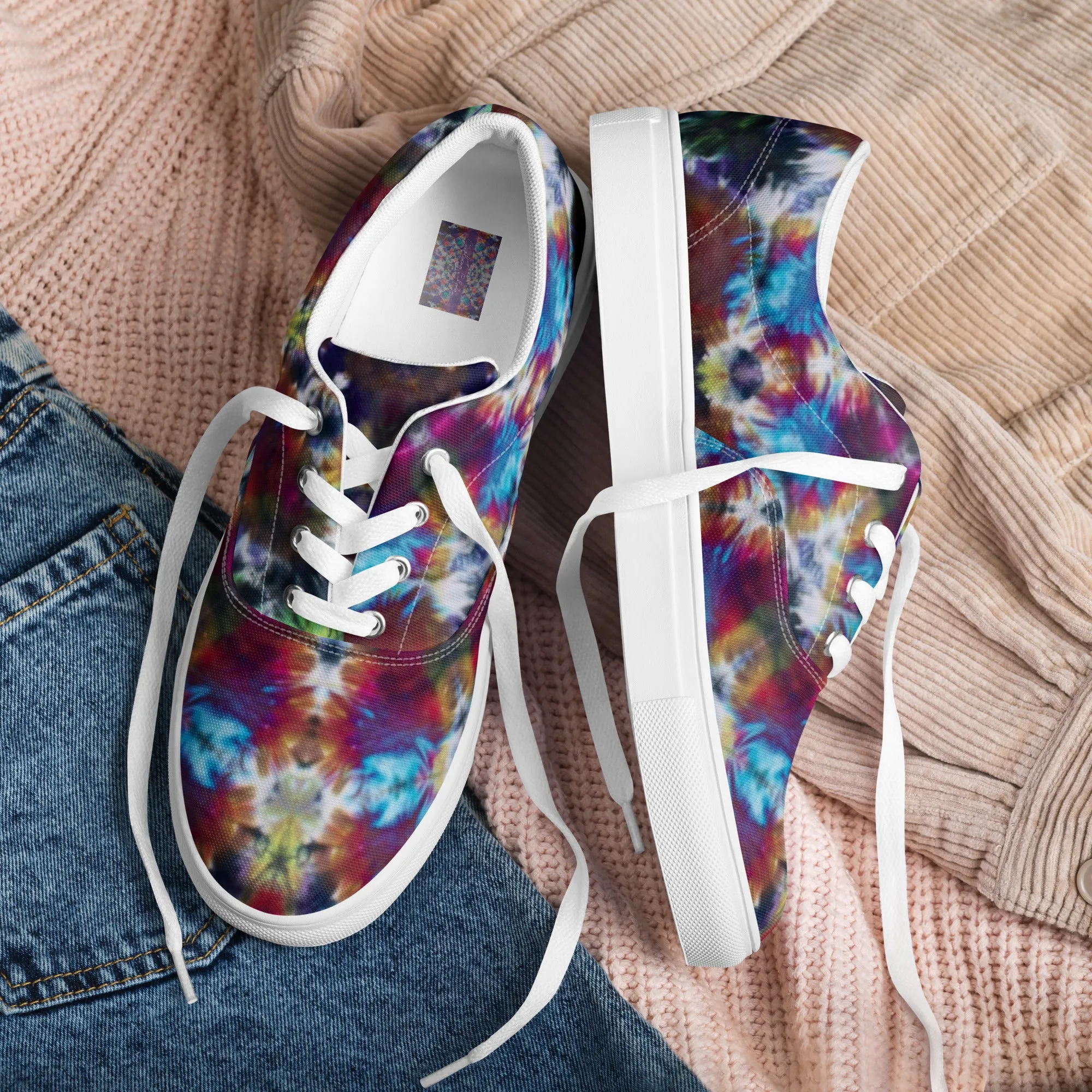 'Planet Wreath' Women’s lace-up canvas shoes